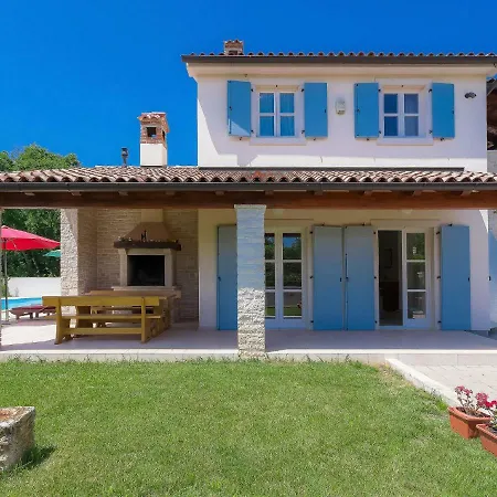 Azura Villa