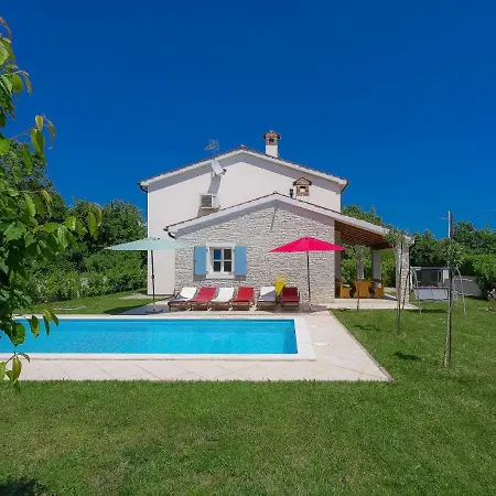 Azura Villa